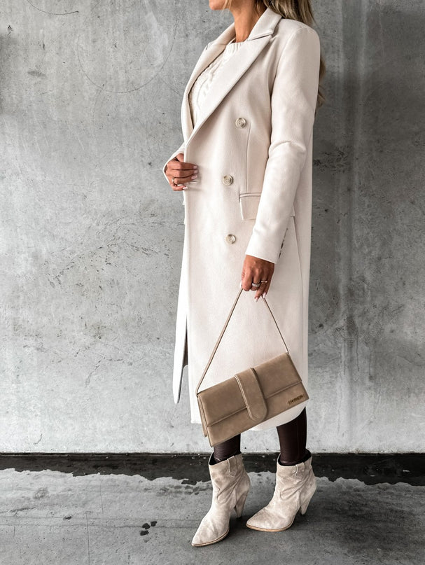 Viva – Délia Coat